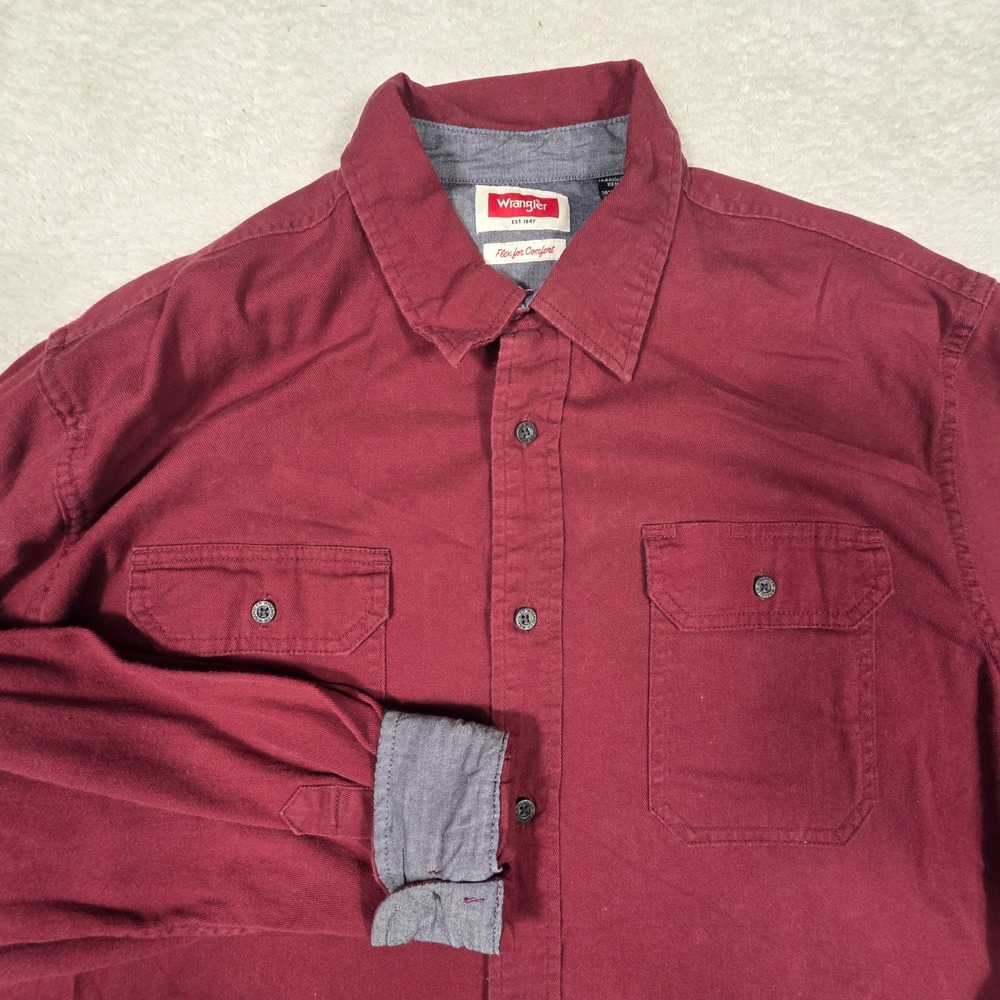 Wrangler Button Down Shirt Mens‎ Large Burgundy Cotton Flex Comfort  Dad Shirt